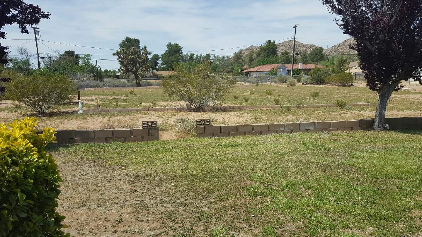 14286 Erie Rd, Apple Valley, CA 92307 photo 10