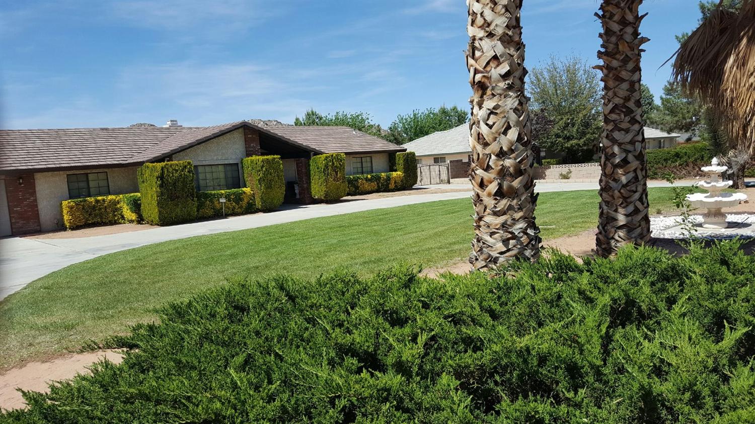 14286 Erie Rd, Apple Valley, CA 92307 photo 4