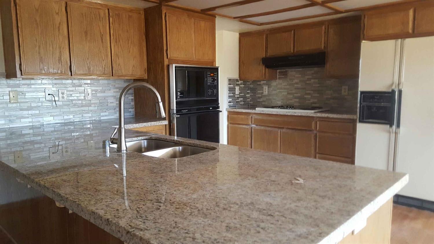 14286 Erie Rd, Apple Valley, CA 92307 photo 14