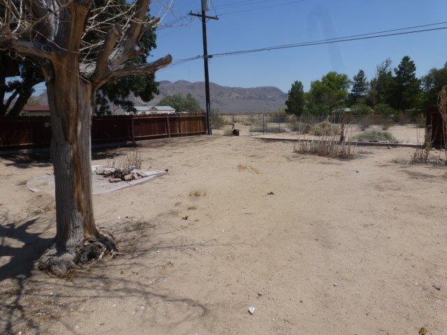 35755 Frontier Ave, Yermo, CA 92398 photo 4