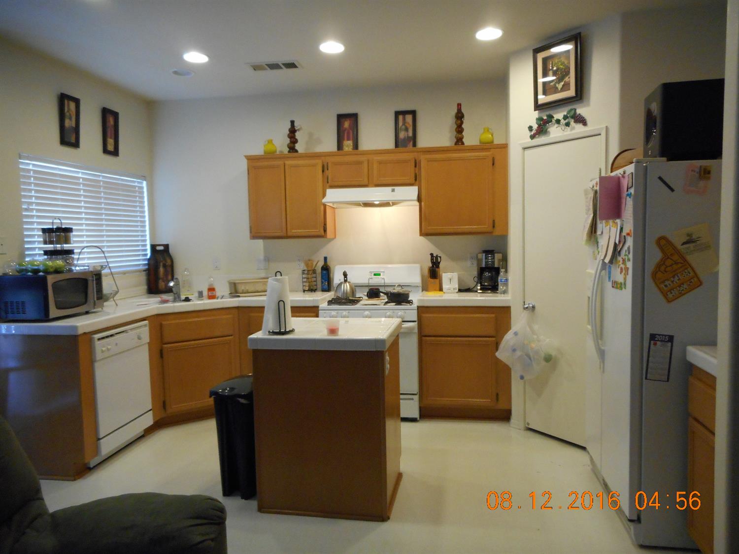 13573 Del Haven St, Victorville, CA 92392 photo 3