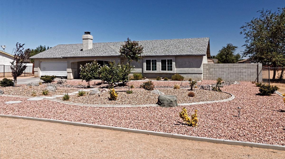 22322 Minnetonka Rd, Apple Valley, CA 92308 photo 3
