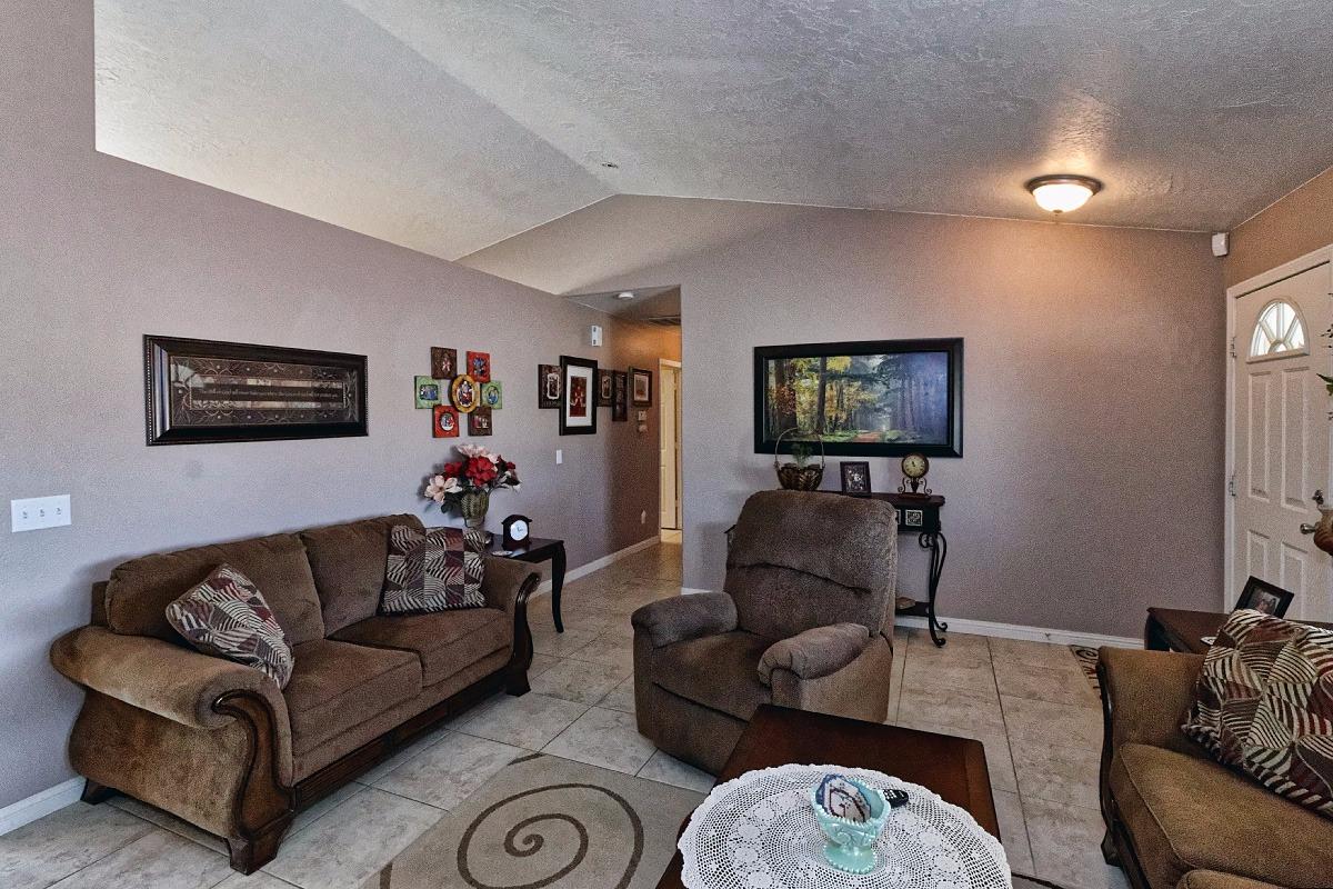 22322 Minnetonka Rd, Apple Valley, CA 92308 photo 14