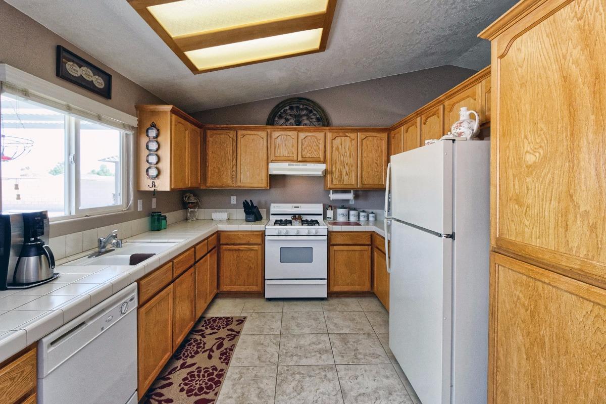 22322 Minnetonka Rd, Apple Valley, CA 92308 photo 26