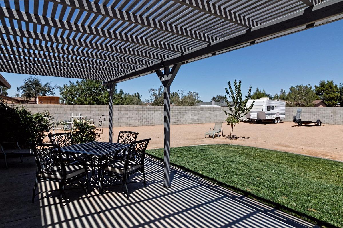 22322 Minnetonka Rd, Apple Valley, CA 92308 photo 5