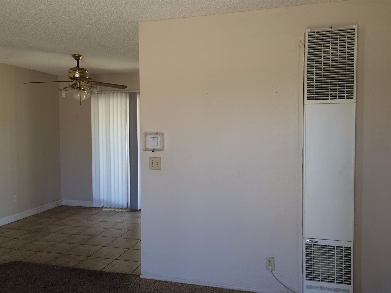 10739 9th Ave, Hesperia, CA 92345 photo 4