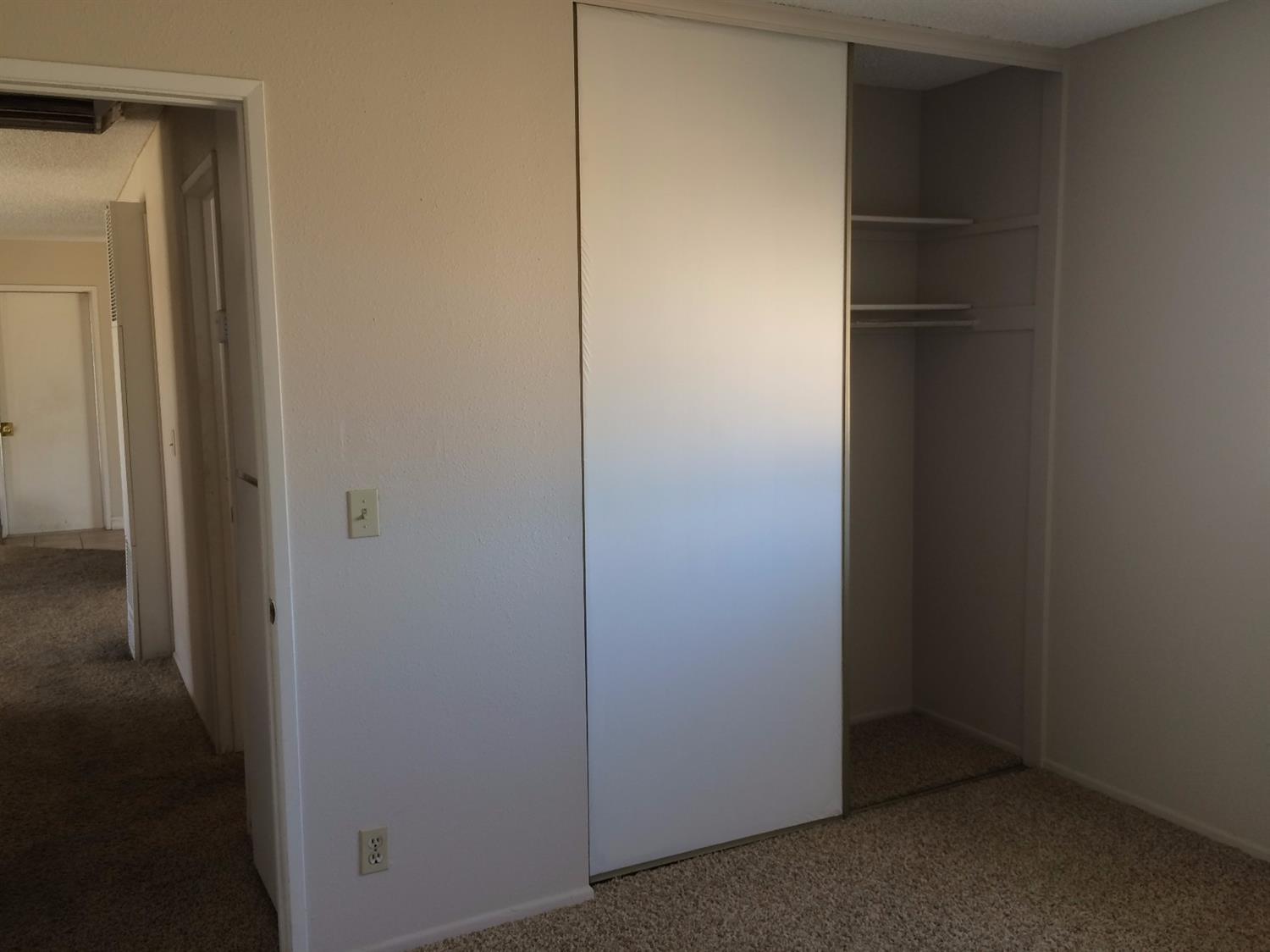 10739 9th Ave, Hesperia, CA 92345 photo 7