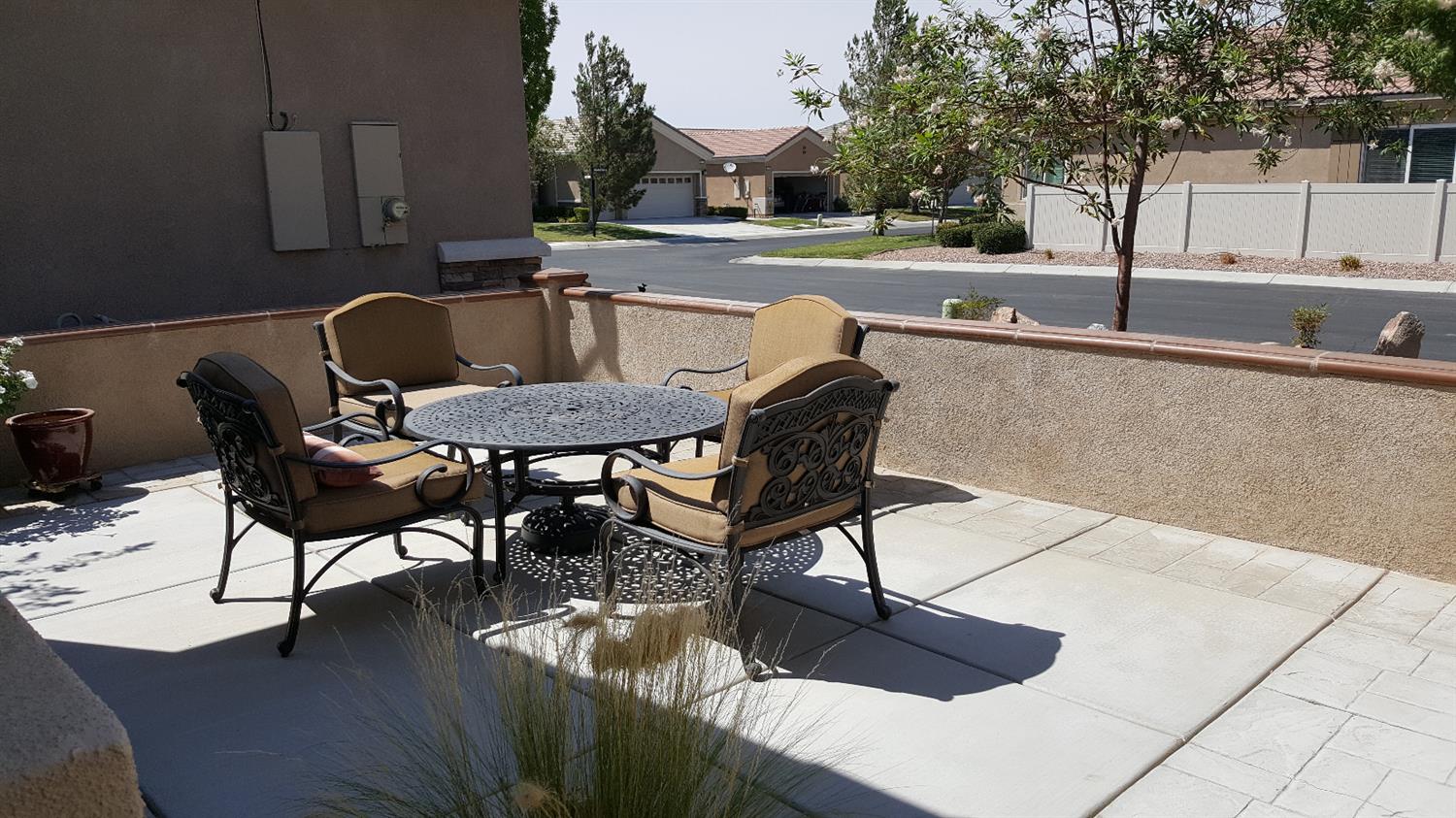 19489 Maple Creek Rd, Apple Valley, CA 92308 photo 4
