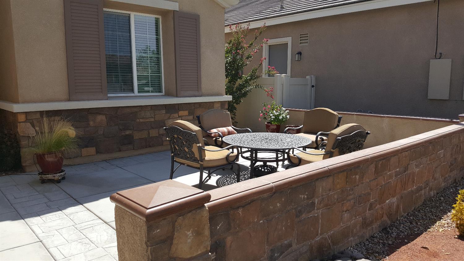 19489 Maple Creek Rd, Apple Valley, CA 92308 photo 3