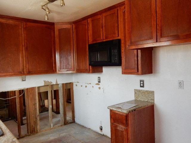 25508 Eaton St, Barstow, CA 92311 photo 5