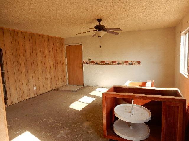 25508 Eaton St, Barstow, CA 92311 photo 8