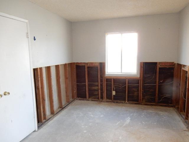 25508 Eaton St, Barstow, CA 92311 photo 16