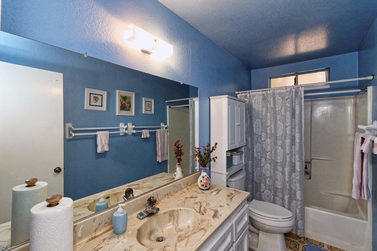 21088 Caribou Rd, Apple Valley, CA 92308 photo 9