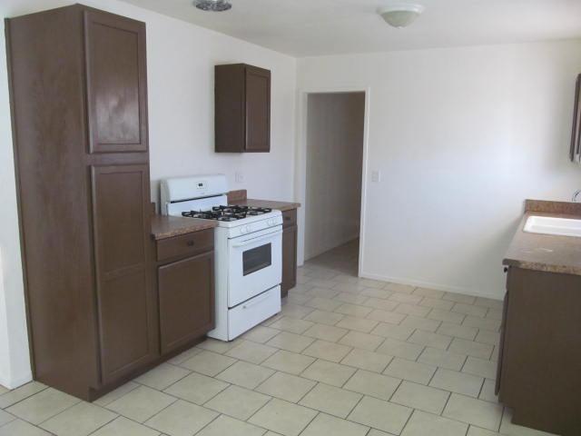 Undisclosed, Apple Valley, CA 92308 photo 7