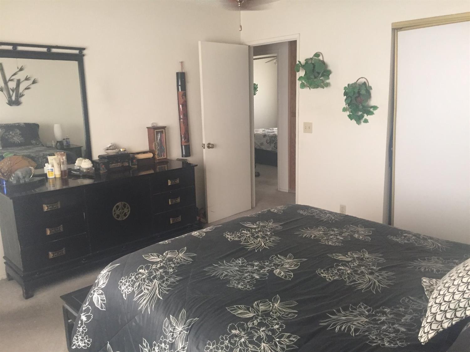 12592 Red Wing Rd, Apple Valley, CA 92308 photo 5