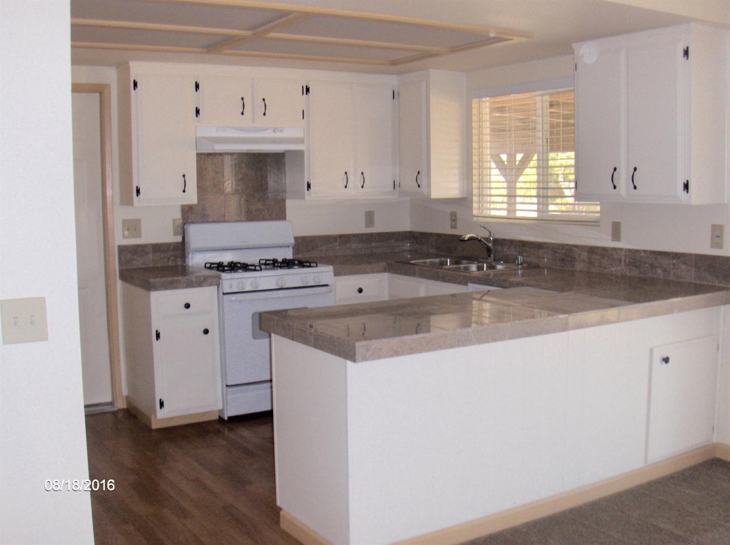 Undisclosed, Apple Valley, CA 92307 photo 3