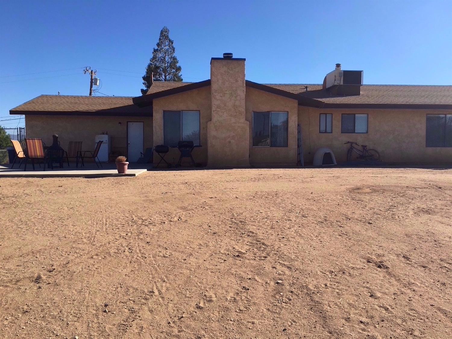 16890 Palm St, Hesperia, CA 92345 photo 3