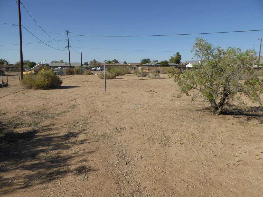21844 Ramona Ave, Apple Valley, CA 92307 photo 13
