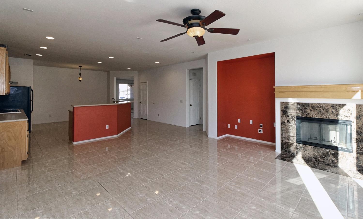 8719 San Jacinto Ave, Hesperia, CA 92344 photo 17