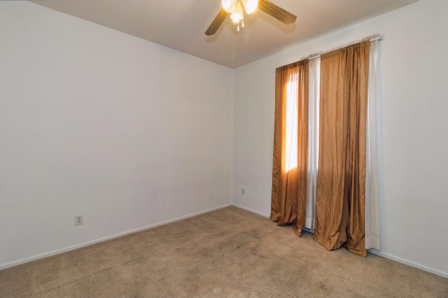 8719 San Jacinto Ave, Hesperia, CA 92344 photo 16
