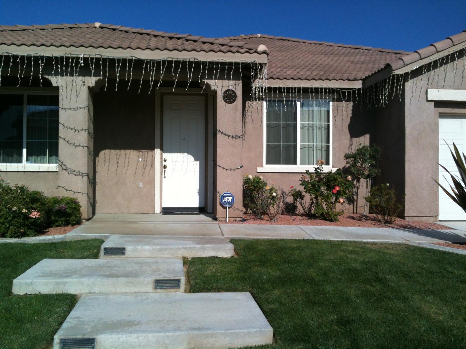 8719 San Jacinto Ave, Hesperia, CA 92344 photo 3