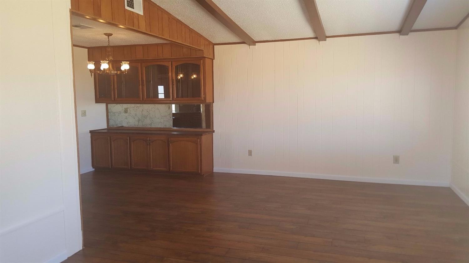 3925 Sierra Rd, Phelan, CA 92371 photo 4
