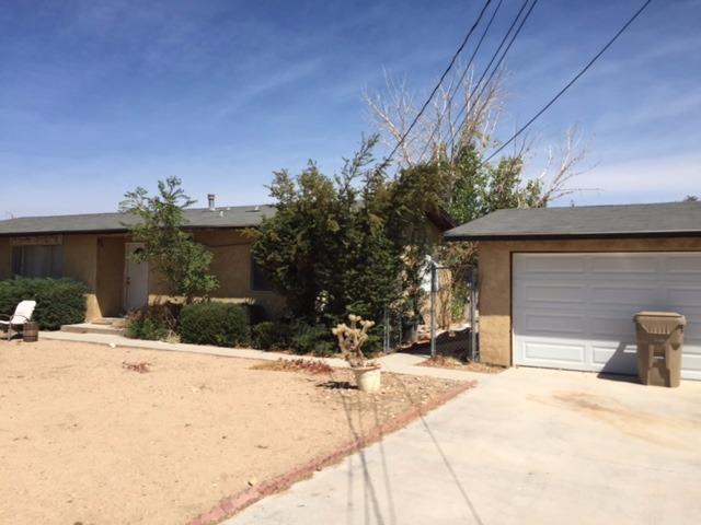 18870 Madrone St, Hesperia, CA 92345 photo 1