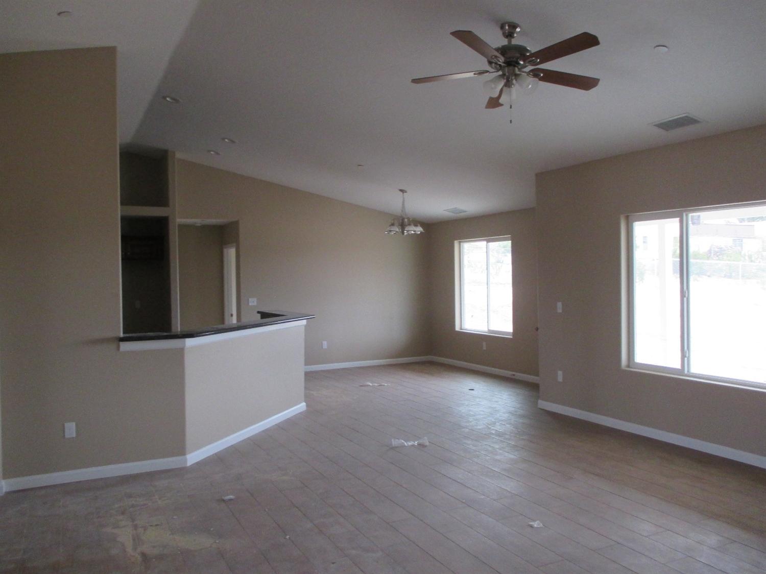 11118 Third Ave, Hesperia, CA 92345 photo 28