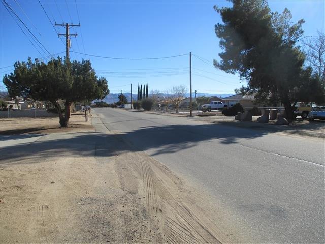 11118 Third Ave, Hesperia, CA 92345 photo 20