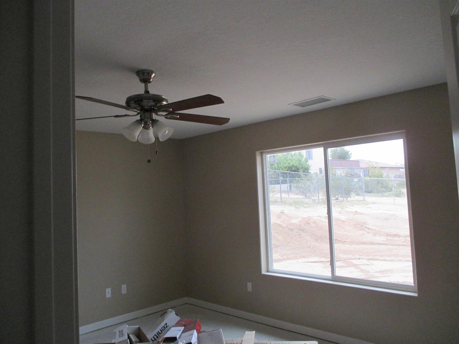 11118 Third Ave, Hesperia, CA 92345 photo 23
