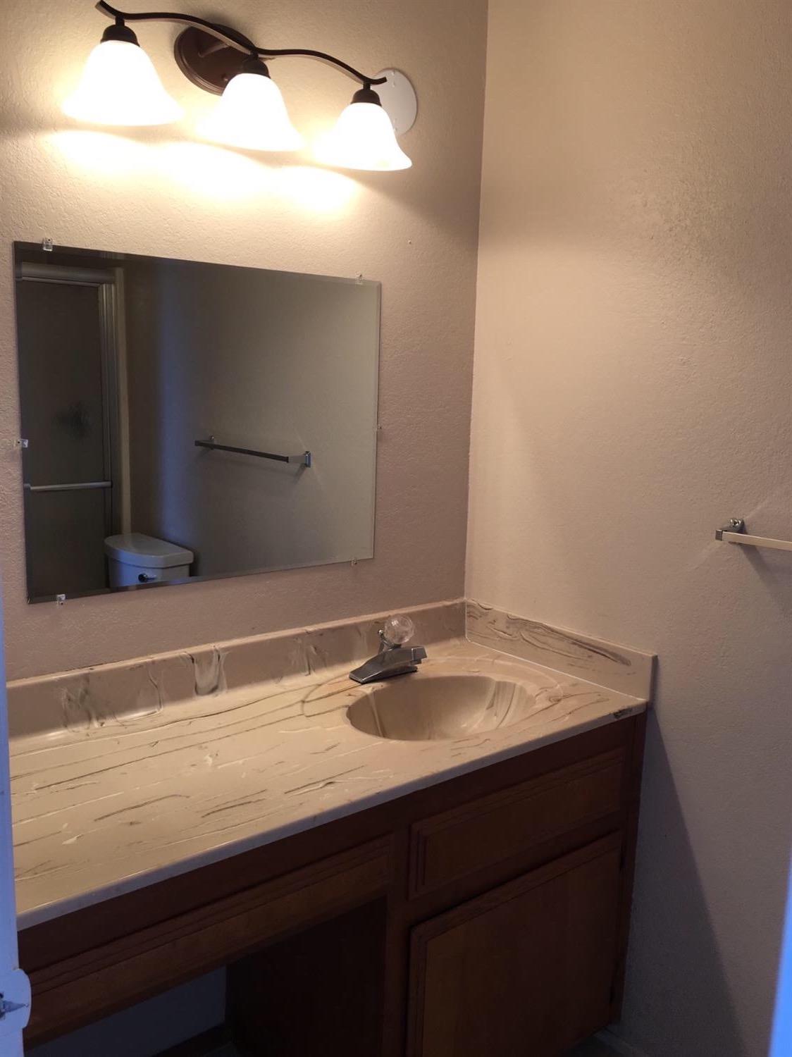 16278 Willow St, Hesperia, CA 92345 photo 8