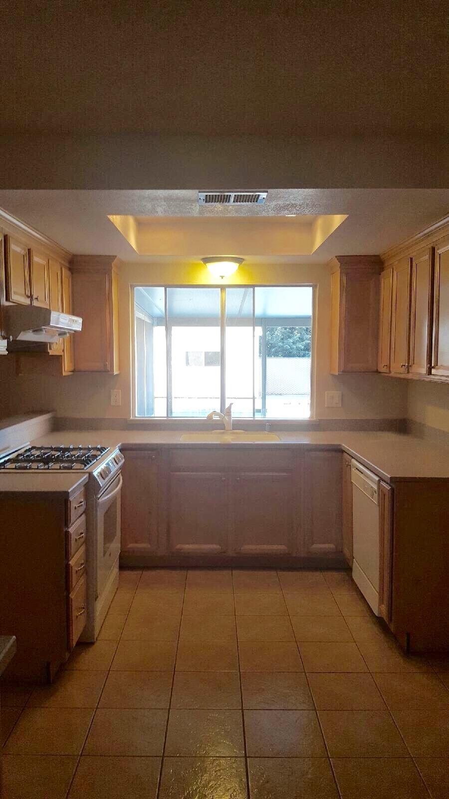 16278 Willow St, Hesperia, CA 92345 photo 3