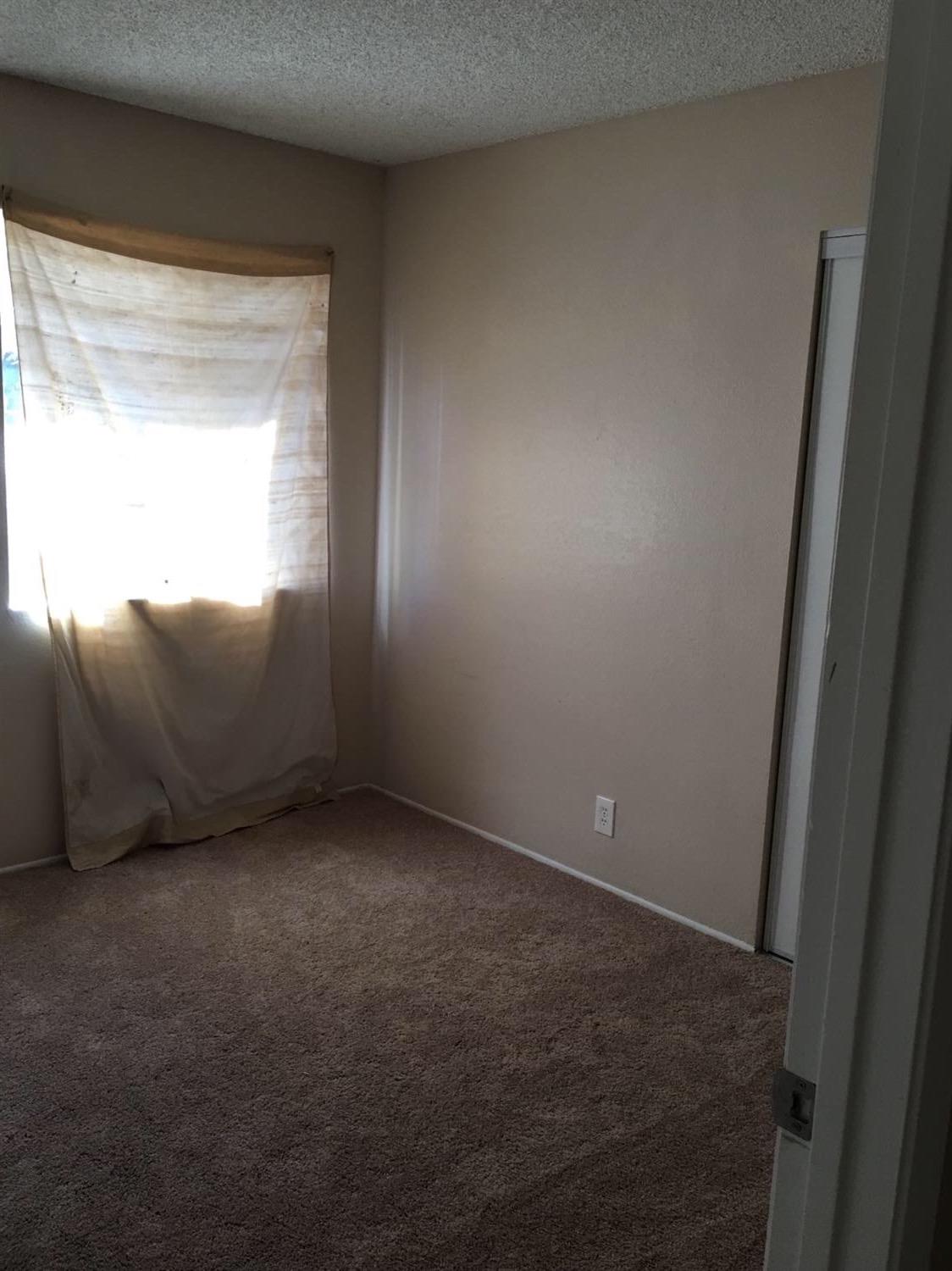 16278 Willow St, Hesperia, CA 92345 photo 11