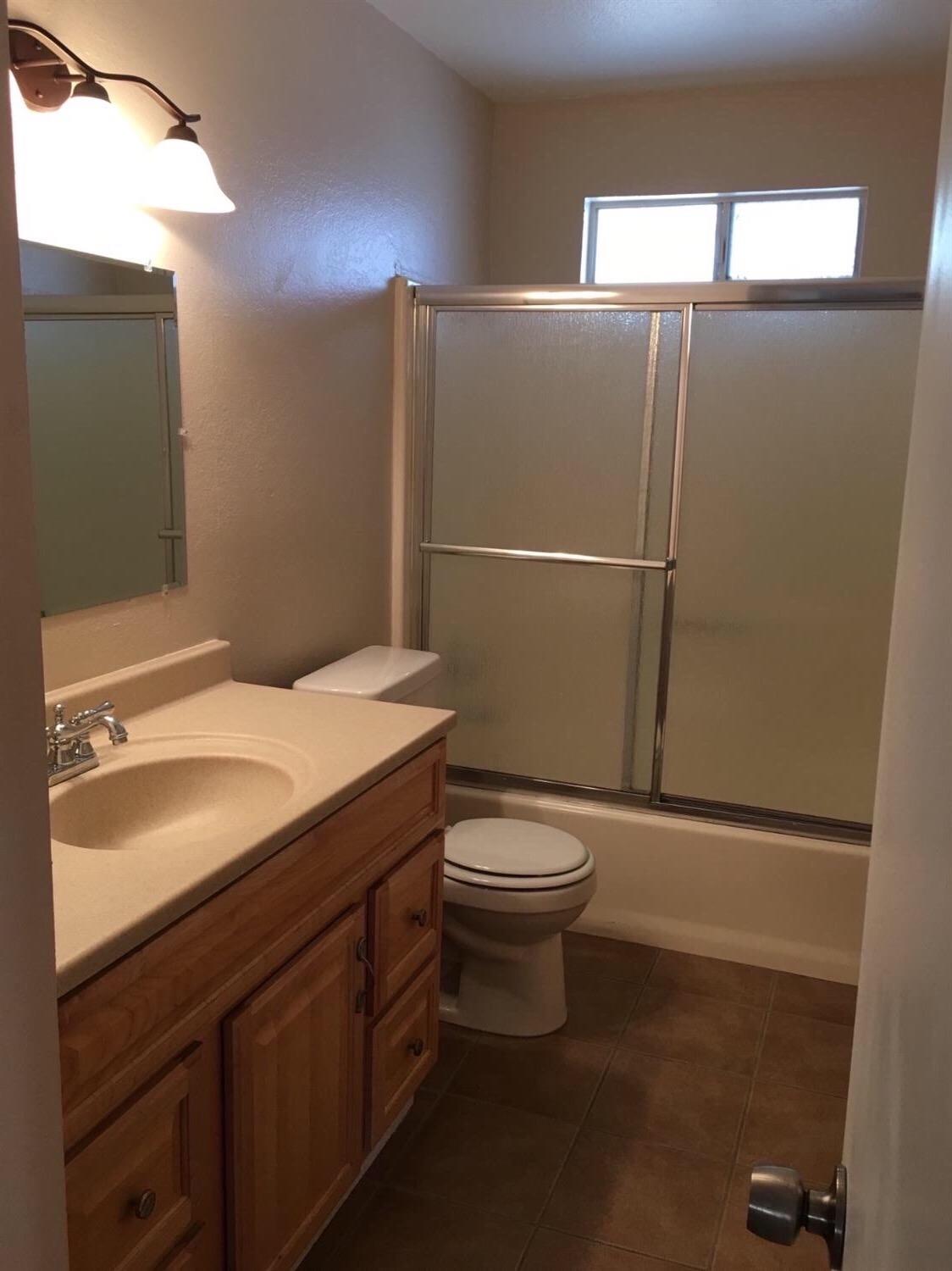 16278 Willow St, Hesperia, CA 92345 photo 6