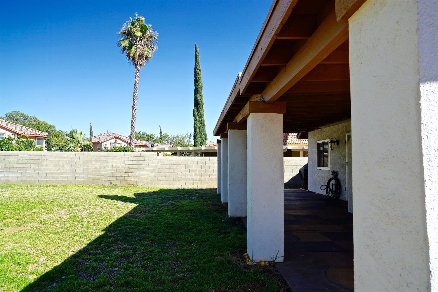 Undisclosed, Rialto, CA 92376 photo 31