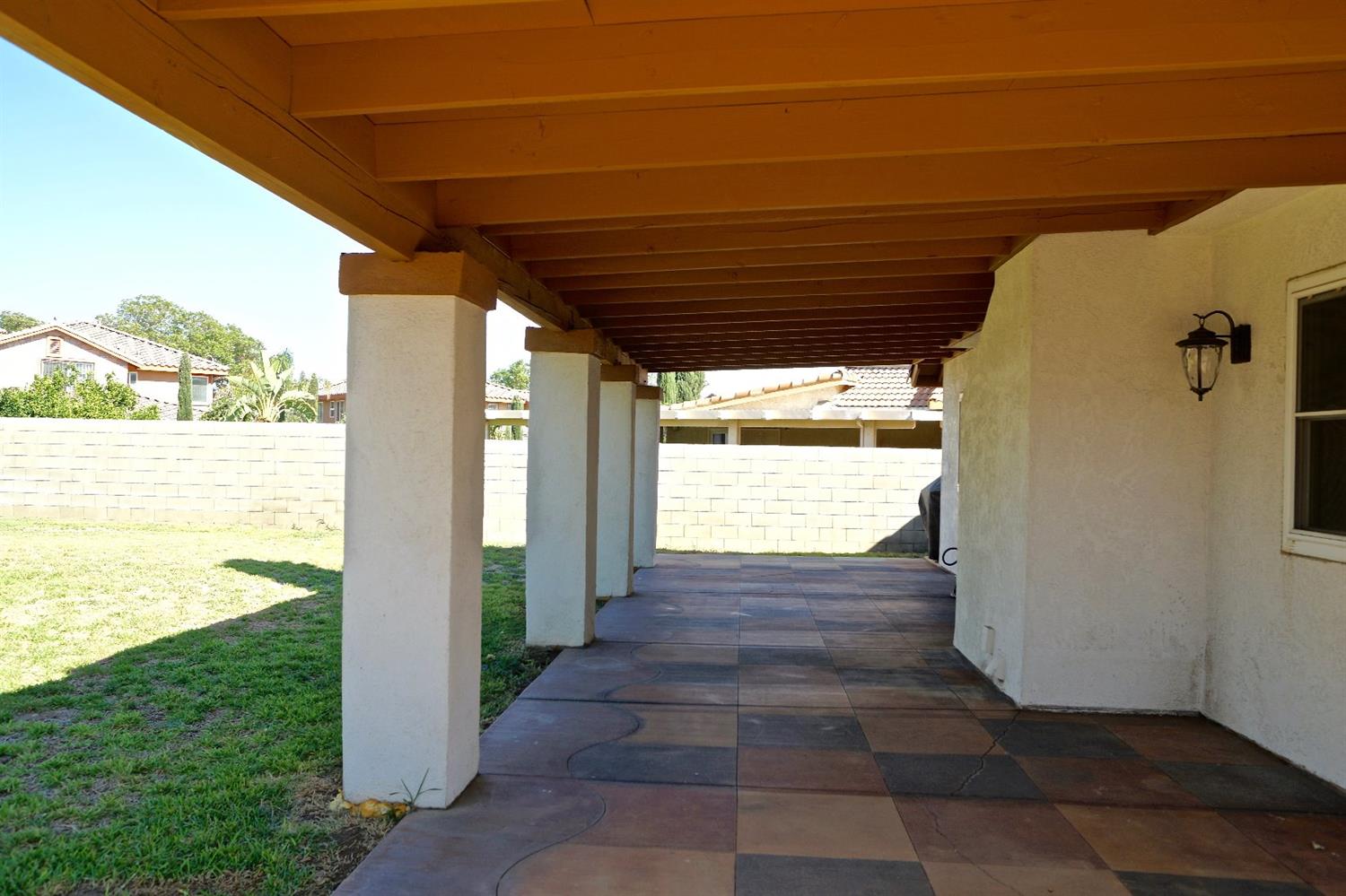 Undisclosed, Rialto, CA 92376 photo 30