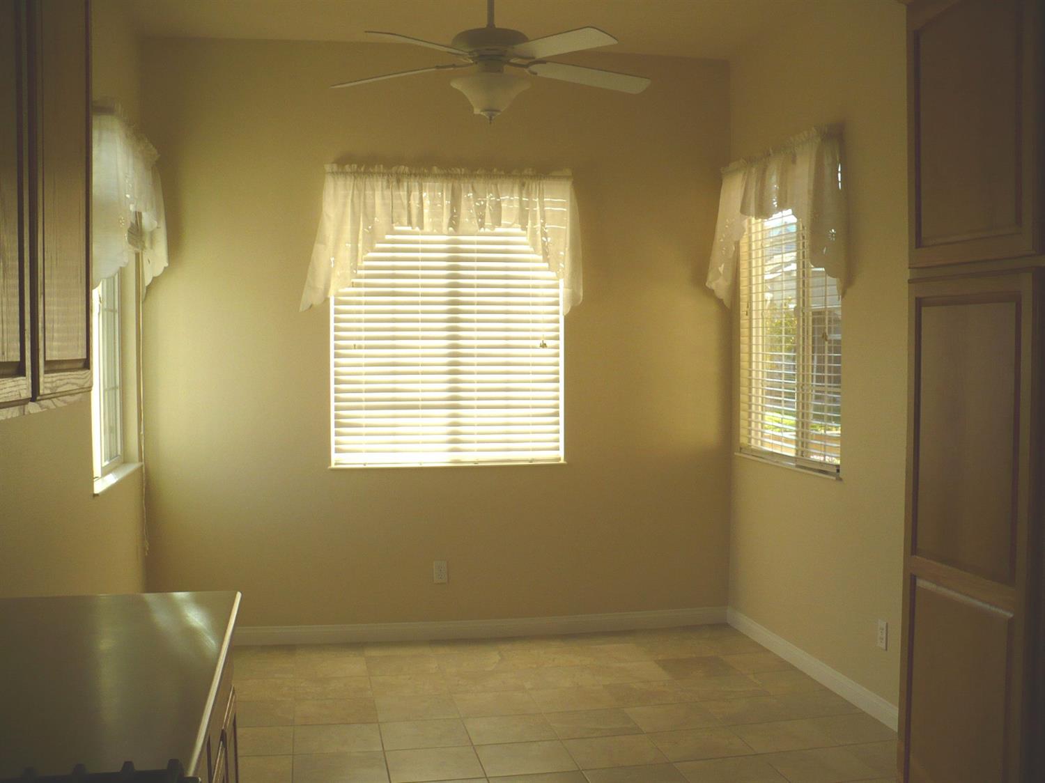 10506 Nobleton Rd, Apple Valley, CA 92308 photo 8