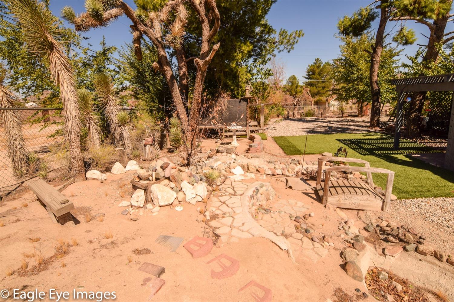 15610 Myalon Rd, Apple Valley, CA 92307 photo 52