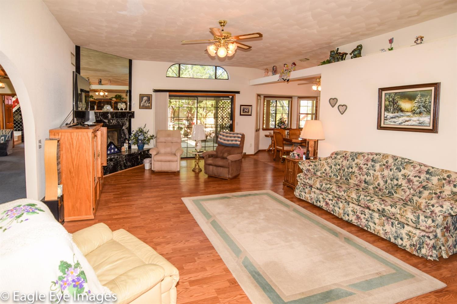 15610 Myalon Rd, Apple Valley, CA 92307 photo 6