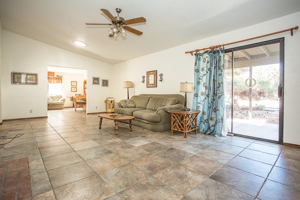 937 Ann St, Barstow, CA 92311 photo 10