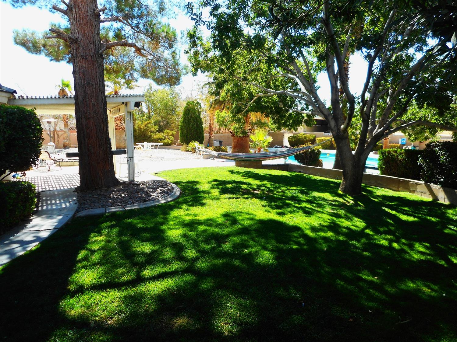 937 Ann St, Barstow, CA 92311 photo 3