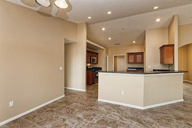 18075 Dunkirk St, Hesperia, CA 92345 photo 13