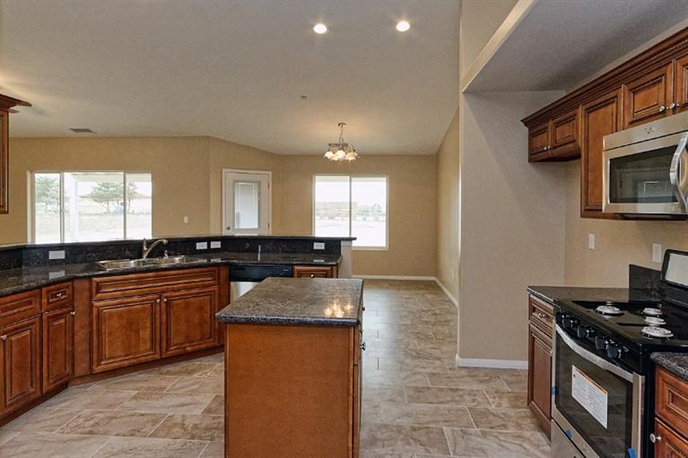 18075 Dunkirk St, Hesperia, CA 92345 photo 16