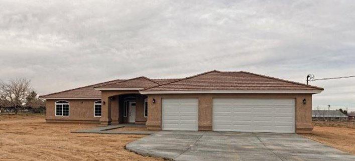 18075 Dunkirk St, Hesperia, CA 92345 photo 1