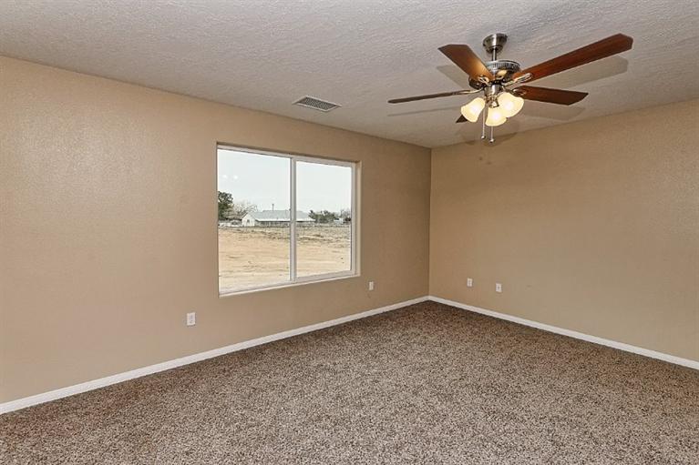 18075 Dunkirk St, Hesperia, CA 92345 photo 20