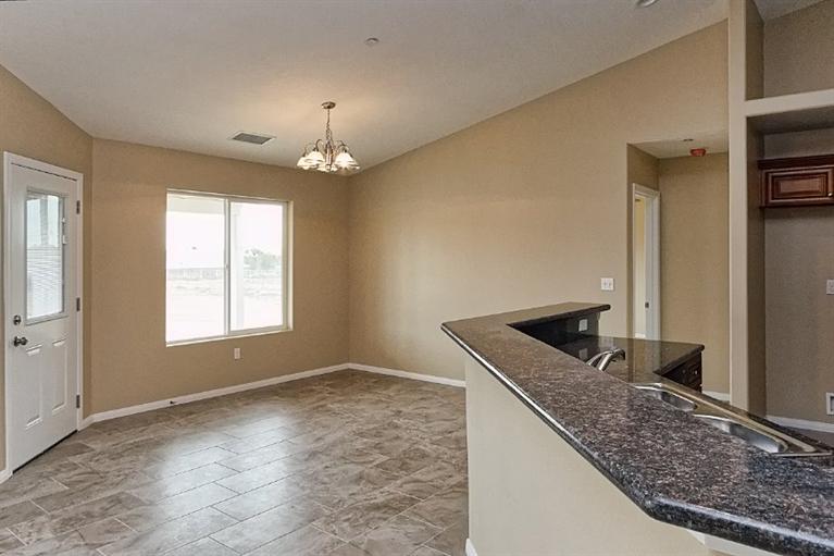 18075 Dunkirk St, Hesperia, CA 92345 photo 18