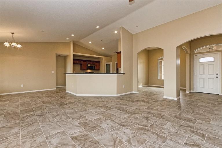 18075 Dunkirk St, Hesperia, CA 92345 photo 11