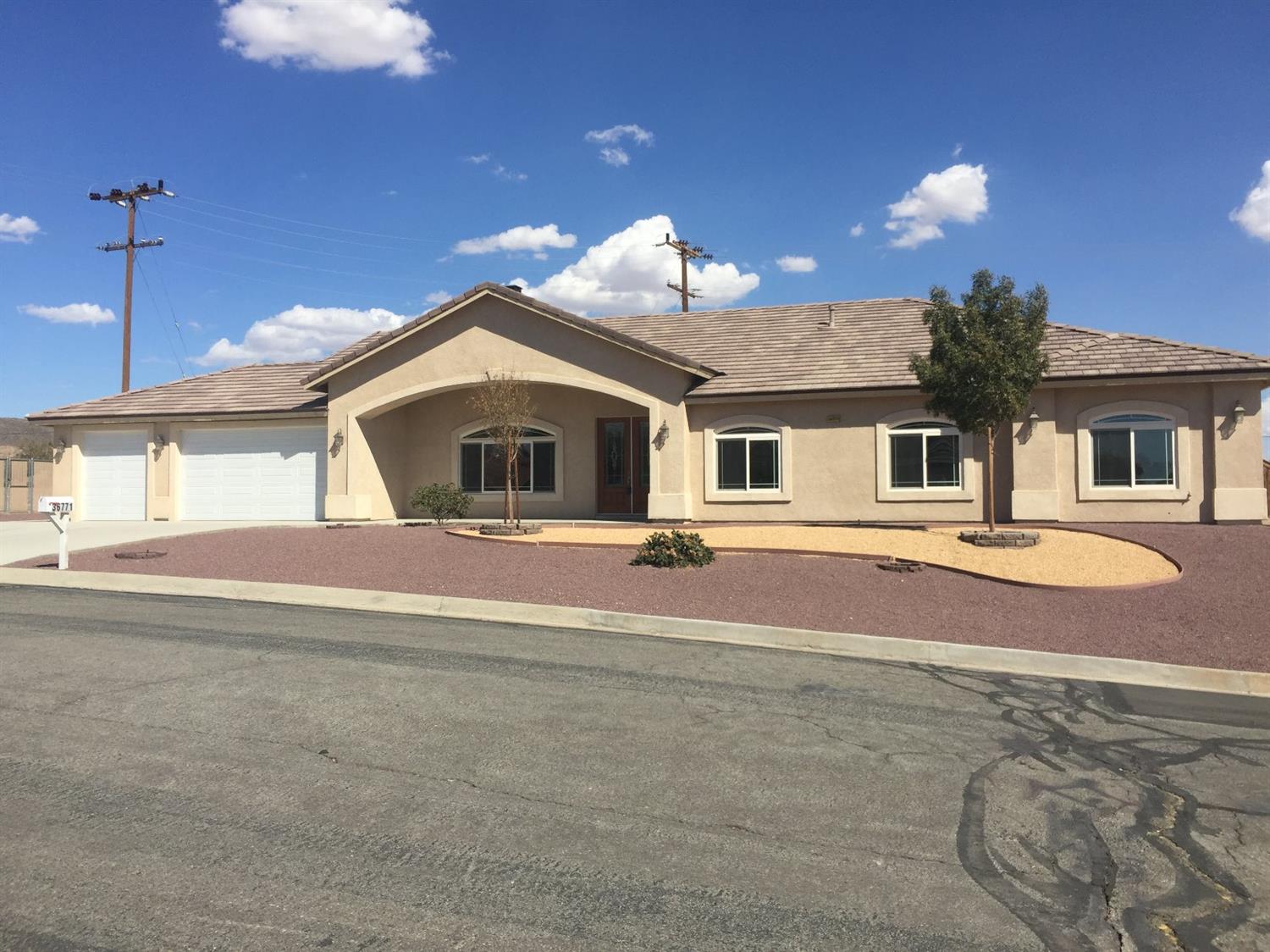 36771 Silver Spur Dr, Barstow, CA 92311 photo 2