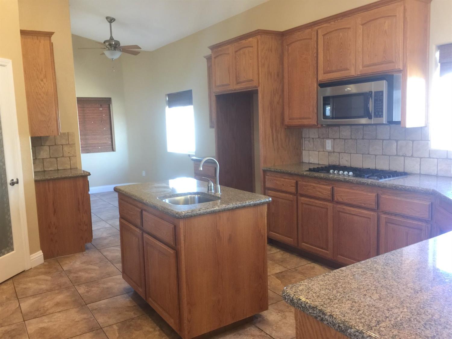36771 Silver Spur Dr, Barstow, CA 92311 photo 11