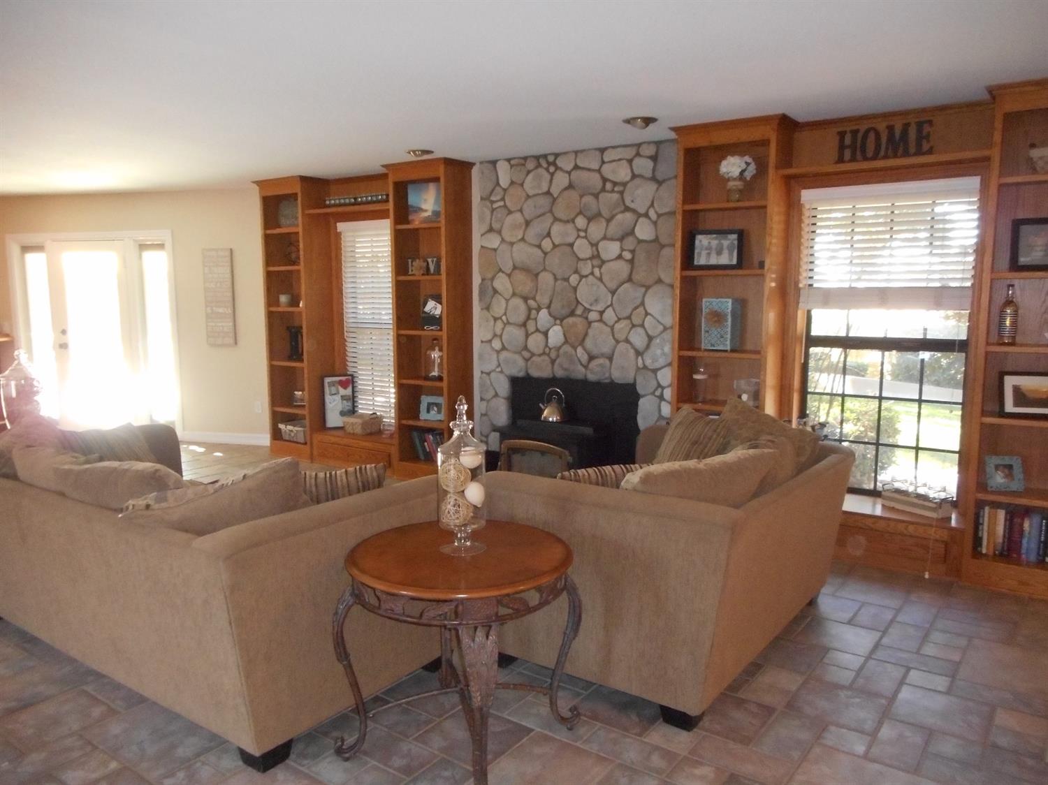 Undisclosed, Apple Valley, CA 92307 photo 7